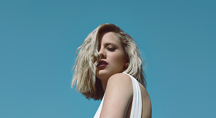TRACK PREMIERE: ‘FIGHT SLEEP’ – DAGNY