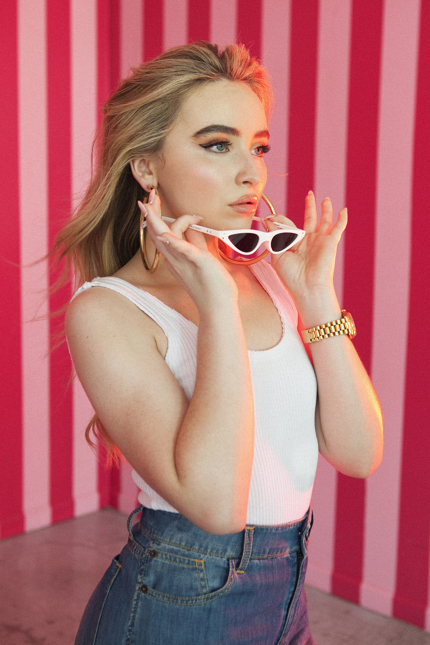 LADYGUNN – SABRINA LEADS A NEW GENERATION POP THE CHARTS